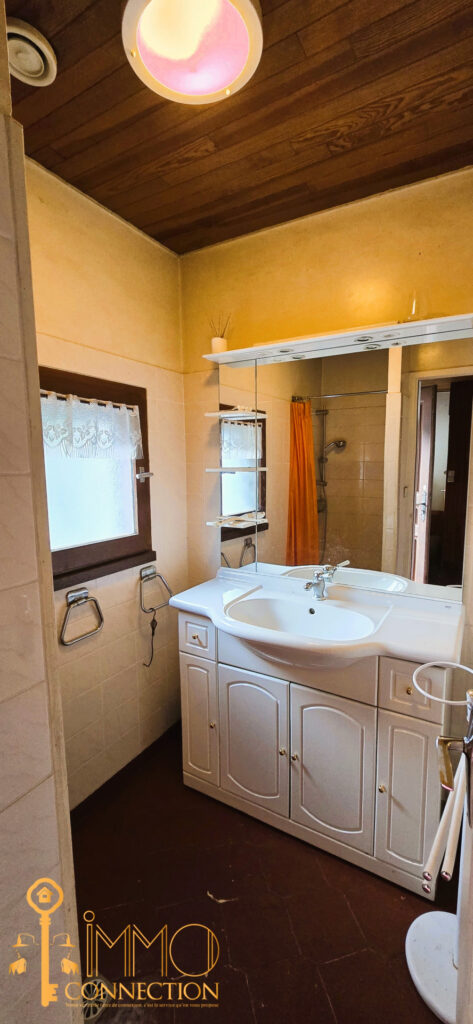 Ensemble immobilier de 200 m2 habitables – 6 pièces – 5 chambres – 6  – 200 m²