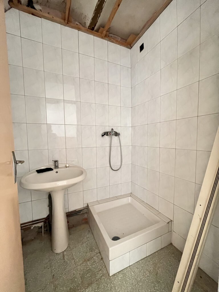 Amelie les Bains/ Palalda – 4 pièces – 2 chambres – 6  – 94 m²