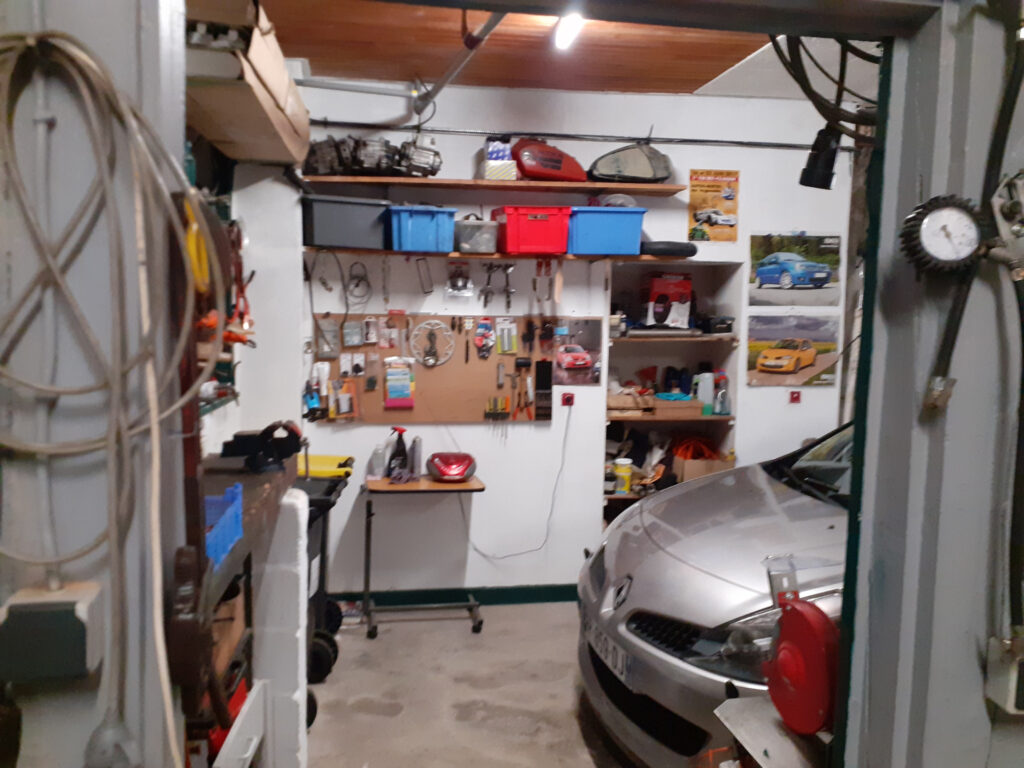 Commune de Cusset, limite Vichy – 4 pièces – 2 chambres – 6  – 100 m²