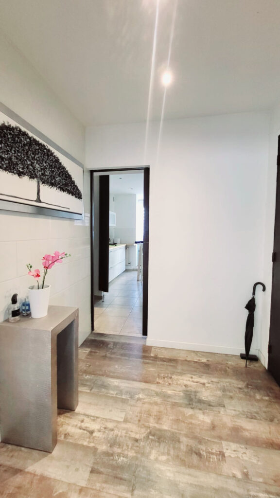 Pouillon Appartement 3 pièces 83M2 au pied du Vieux-Port – 3 pièces – 2 chambres – 6  – 83 m²