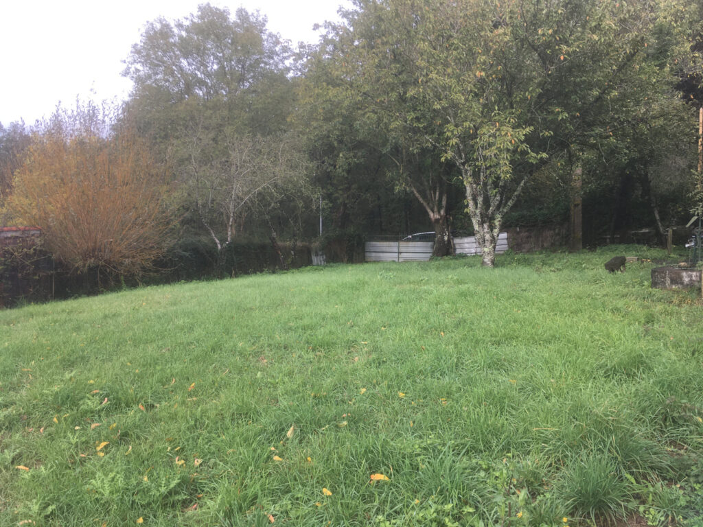 MARILLET ENSEMBLE IMMOBILIER DE DEUX MAISONS ATTENANTES AVEC – 9 pièces – 5 chambres – 6  – 193 m²