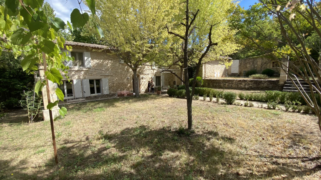 MAISON DE CARACTÈRE DE 160M2 AVEC GARAGE – 4 pièces – 3 chambres – NR  – 150 m²