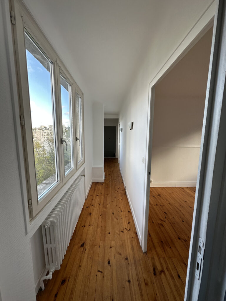 Maison +appartement  – 7 pièces – 4 chambres – 6  – 148 m²