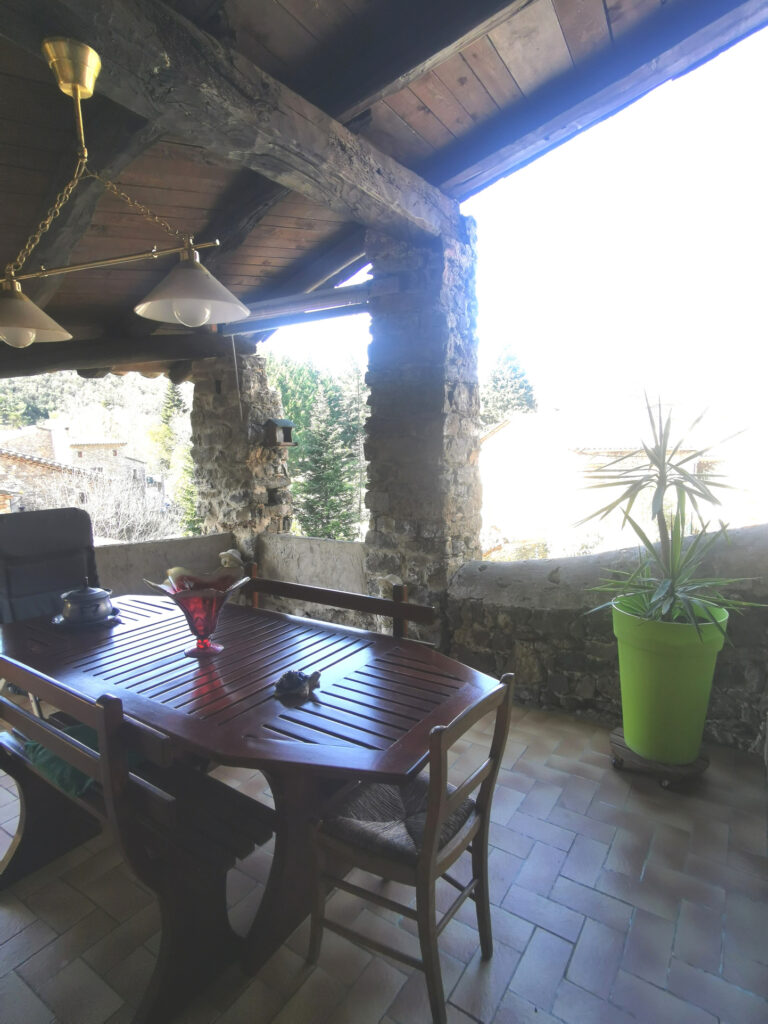 Maison en pierres LUZIERS  – 5 pièces – 4 chambres – NR  – 120 m²