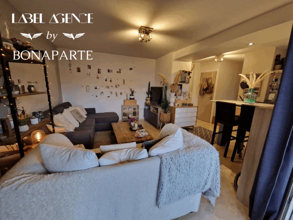 Appartement T2 centre-ville, terrasse, Vue mer latérale et g – 2 pièces – 1 chambre – 4  – 42 m²