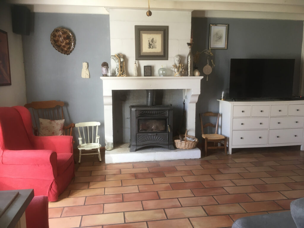 AU COEUR DU MARAIS POITEVIN LONGERE AVEC CHAMBRES D’HÖTES EN – 8 pièces – 5 chambres – 6  – 249 m²