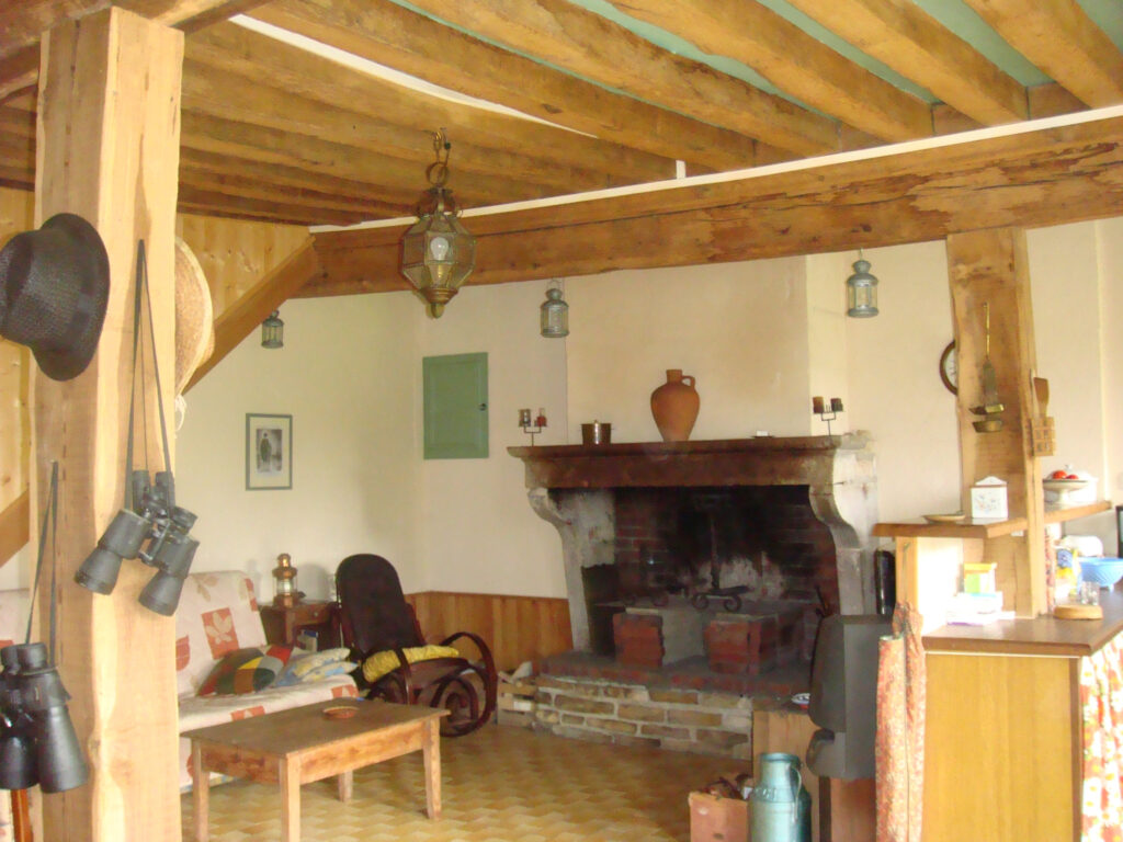  MAISON DE CHARME – 6 pièces – 4 chambres – 2  – 130 m²