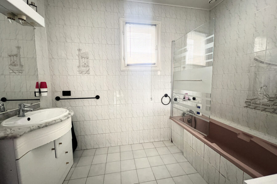 Maison à vendre à Jassans-riottier