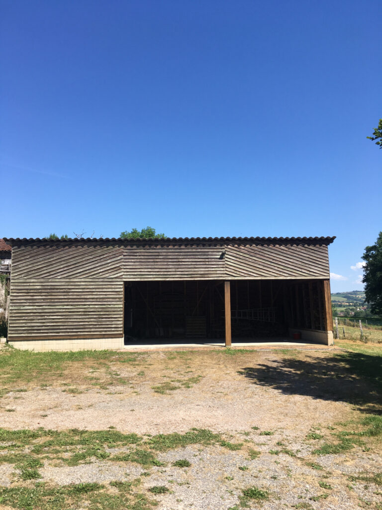 BELLE MAISON SUR LES HAUTEURS DE MAURS  – 6 pièces – 4 chambres – 6  – 252 m²