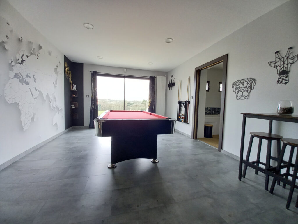 Superbe Contemporaine – 11 pièces – 5 chambres – 6  – 244 m²