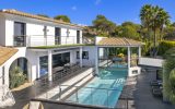 Superbe villa contemporaine aux prestations haut de gamme – 8 pièces – 4 chambres – 4  – 245 m²