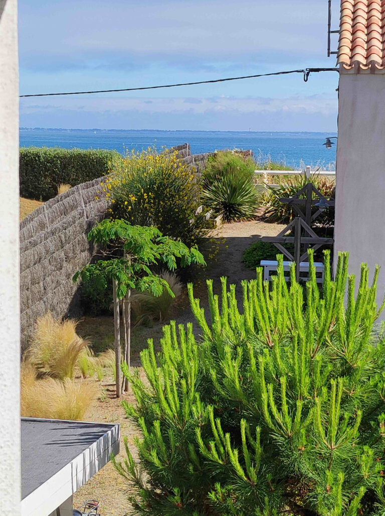 Propriété avec accès direct à la plage de La Clère REF 2287 – 7 pièces – 4 chambres – 145 m²