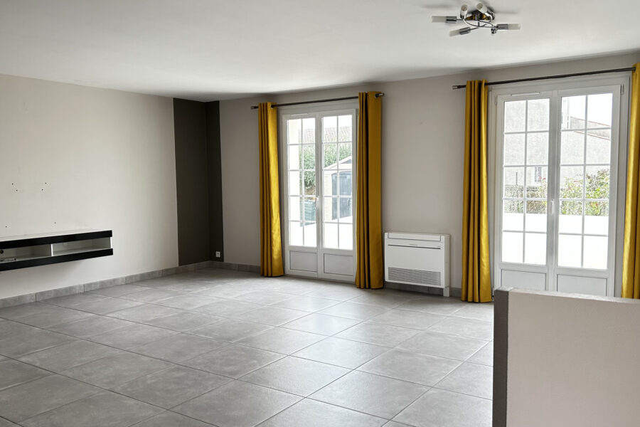 Maison à vendre à L&rsquo;houmeau