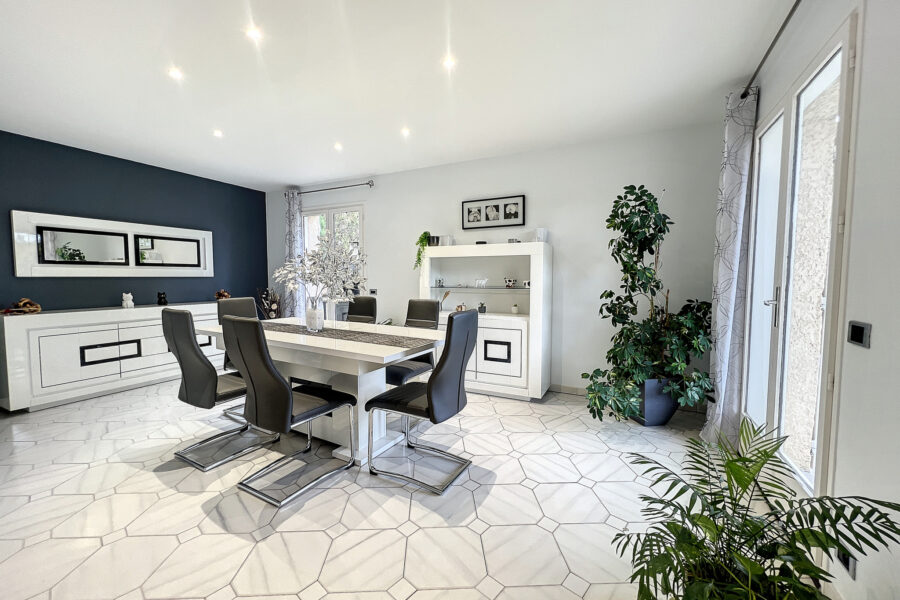 Maison à vendre à Jassans-riottier