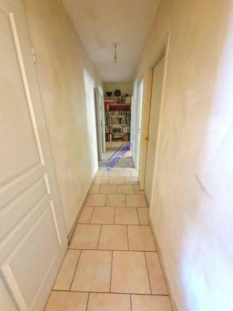 Belle Villa T6 sur terrain de 914m2 – 6 pièces – 4 chambres – 6  – 114 m²