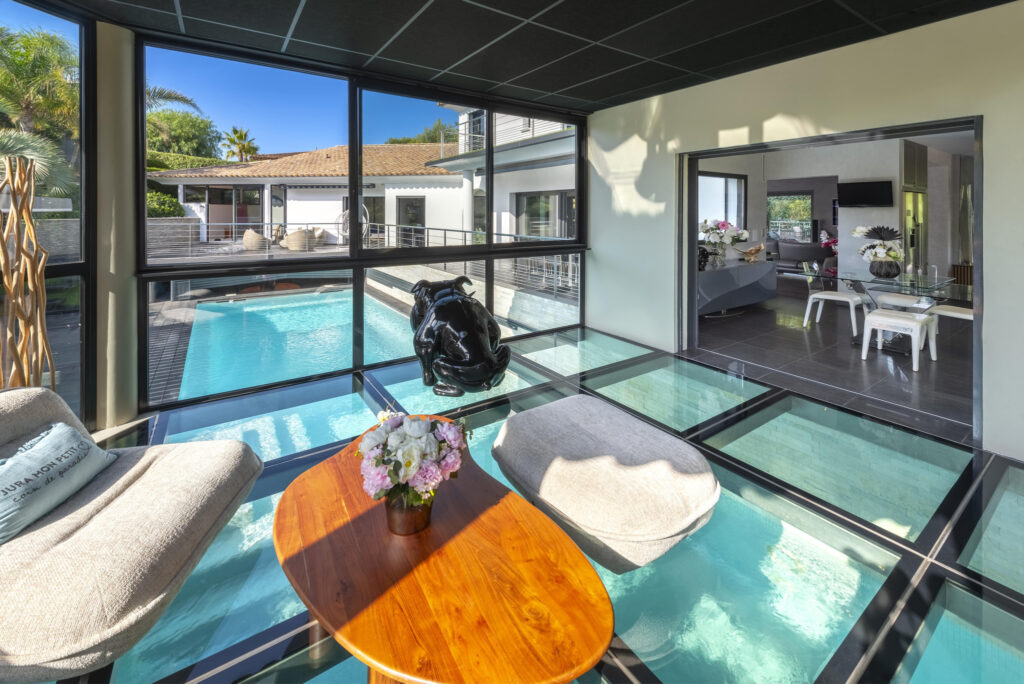 Superbe villa contemporaine aux prestations haut de gamme – 8 pièces – 4 chambres – 4  – 245 m²
