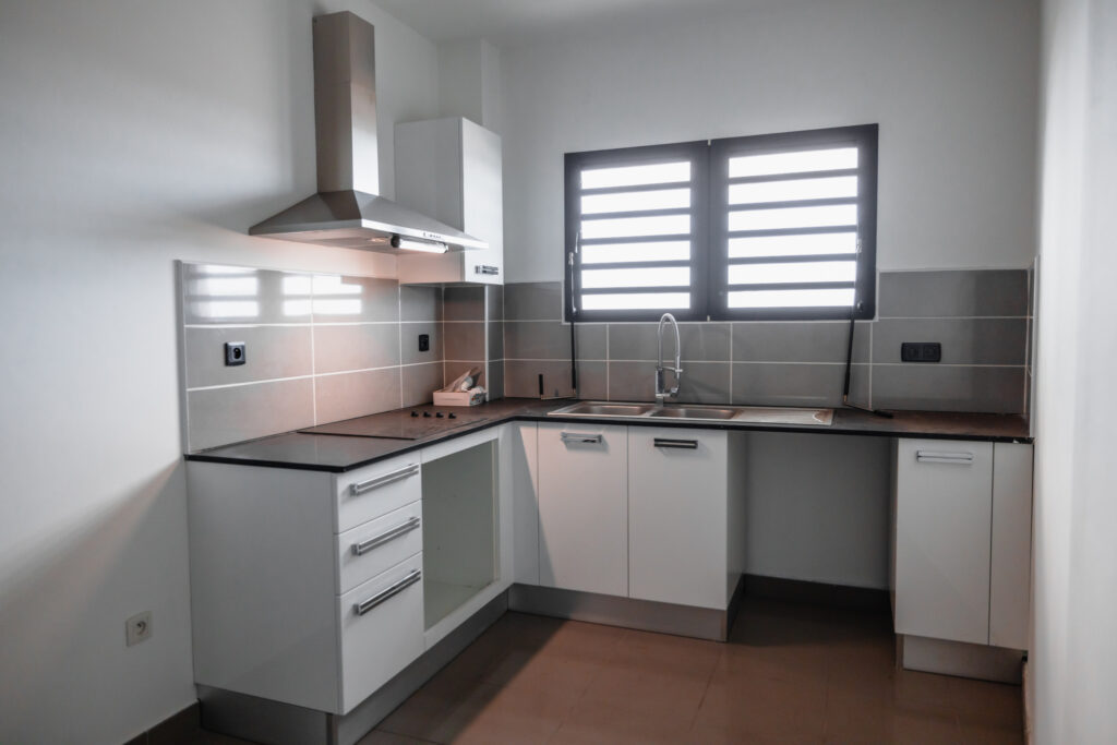 DIRECT IMMOBILIER A VENDRE, SAINTE CLOTILDE – Appartement de – 2 pièces – 1 chambre – 6  – 51.01 m²