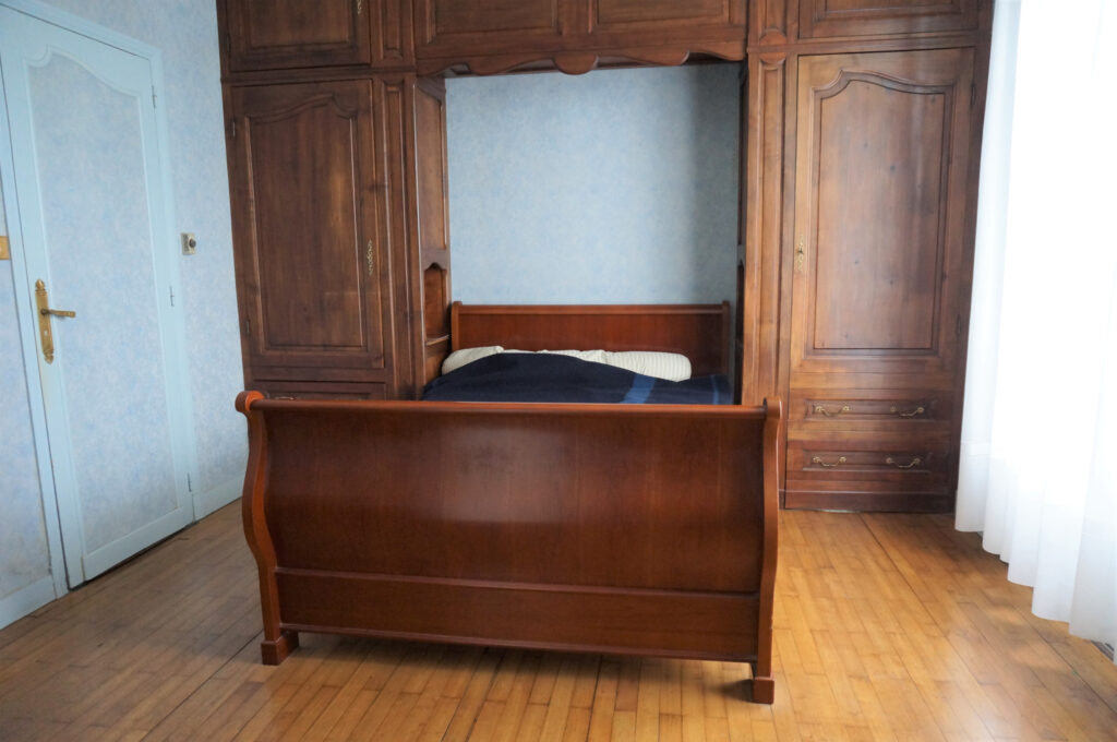 Maison 5 pièces de 135 m2 proche port et commerces – 5 pièces – 4 chambres – 6  – 135 m²