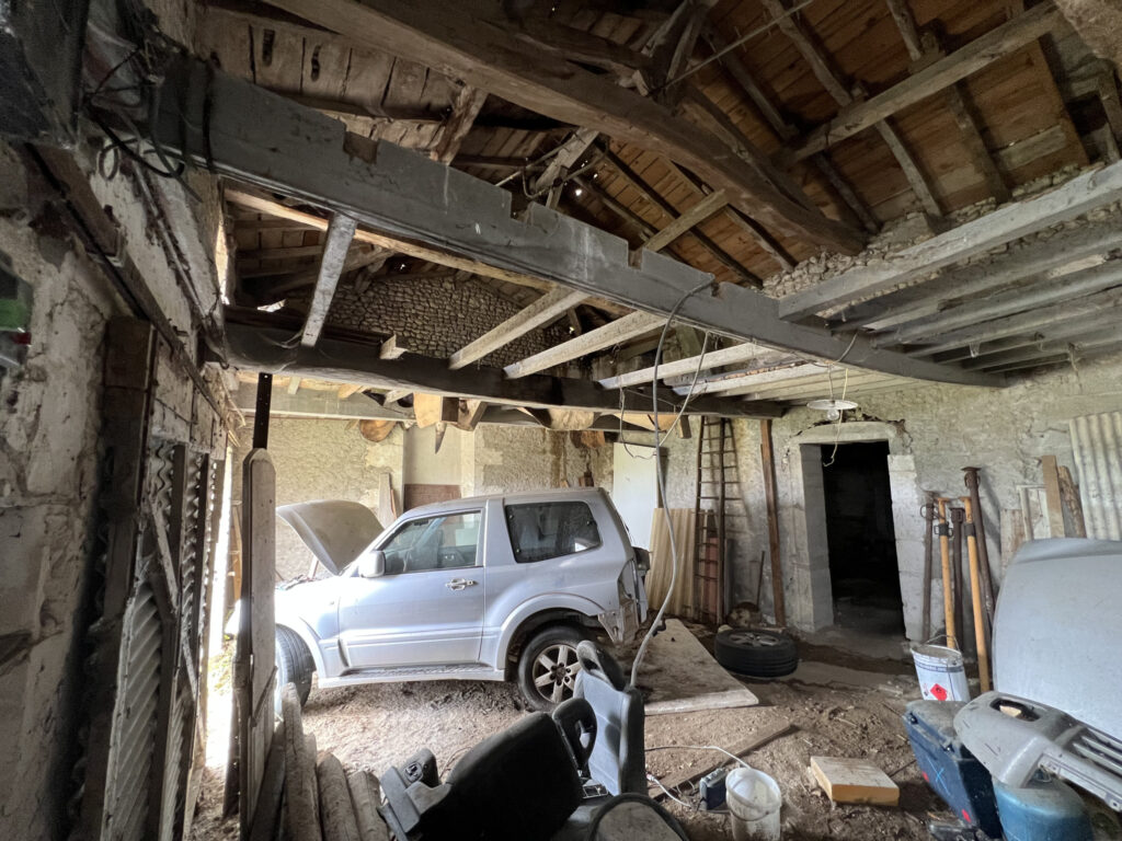 Chai, proche Meschers 220 m2 – 4 pièces – 1 chambre – 2  – 220 m²