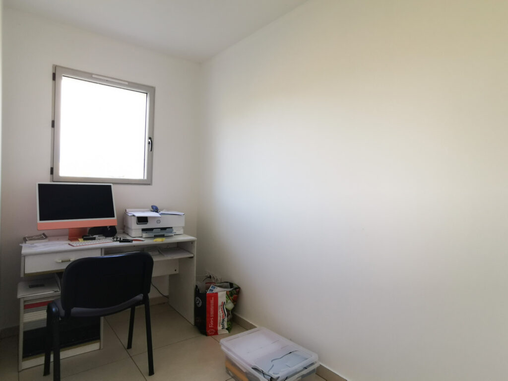 Maison individuelle de 138m2 habitables sur 2204m2 de terrai – 6 pièces – 4 chambres – NR  – 138 m²