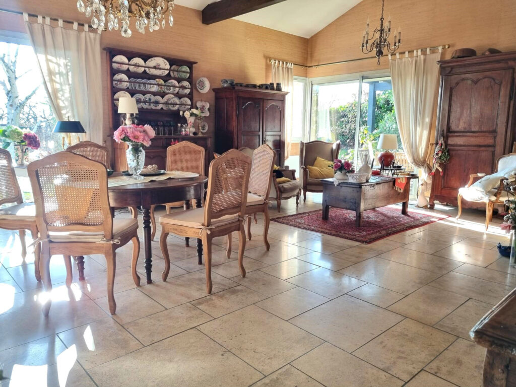 Maison Architecte – 6 pièces – 4 chambres – 8  – 170 m²