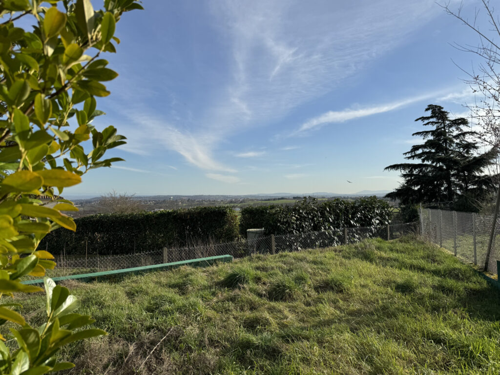 MARCY L ETOILE MAISON AVEC FORT POTENTIEL SUR TERRAIN DE 150 – 5 pièces – 4 chambres – 6  – 140 m²