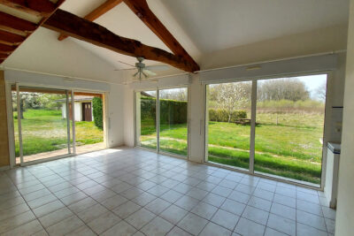  Deux maisons au calme avec grand terrain – 8 pièces – 4 chambres – 200 m²