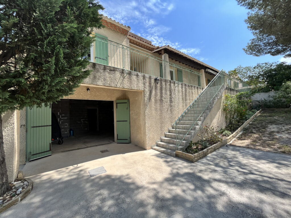 MAISON DE TYPE 4 119M2 MARTIGUES JONQUIÈRES – 4 pièces – 3 chambres – NR  – 119 m²