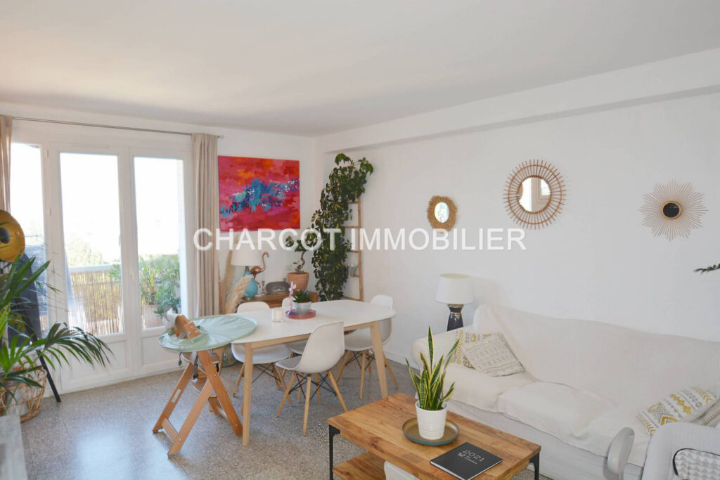 SAINTE FOY-LÈS-LYON (69110) – Vente APPARTEMENT type 3 – 56  – 2 pièces – 2 chambres – 6  – 56 m²
