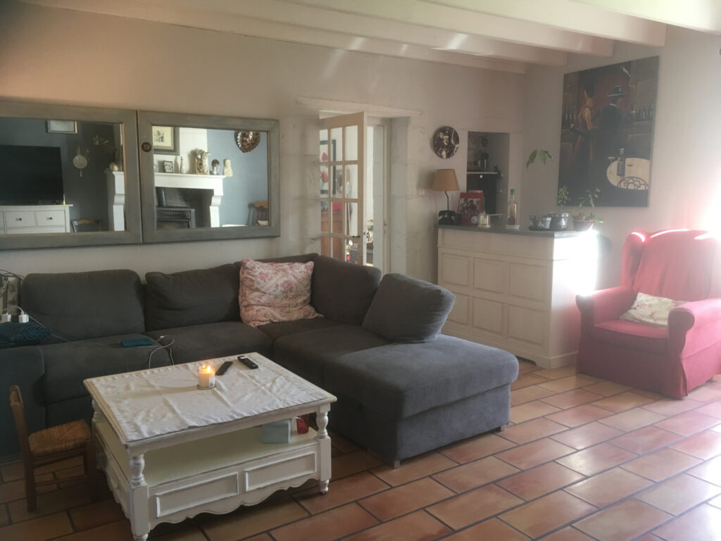 AU COEUR DU MARAIS POITEVIN LONGERE AVEC CHAMBRES D’HÖTES EN – 8 pièces – 5 chambres – 6  – 249 m²