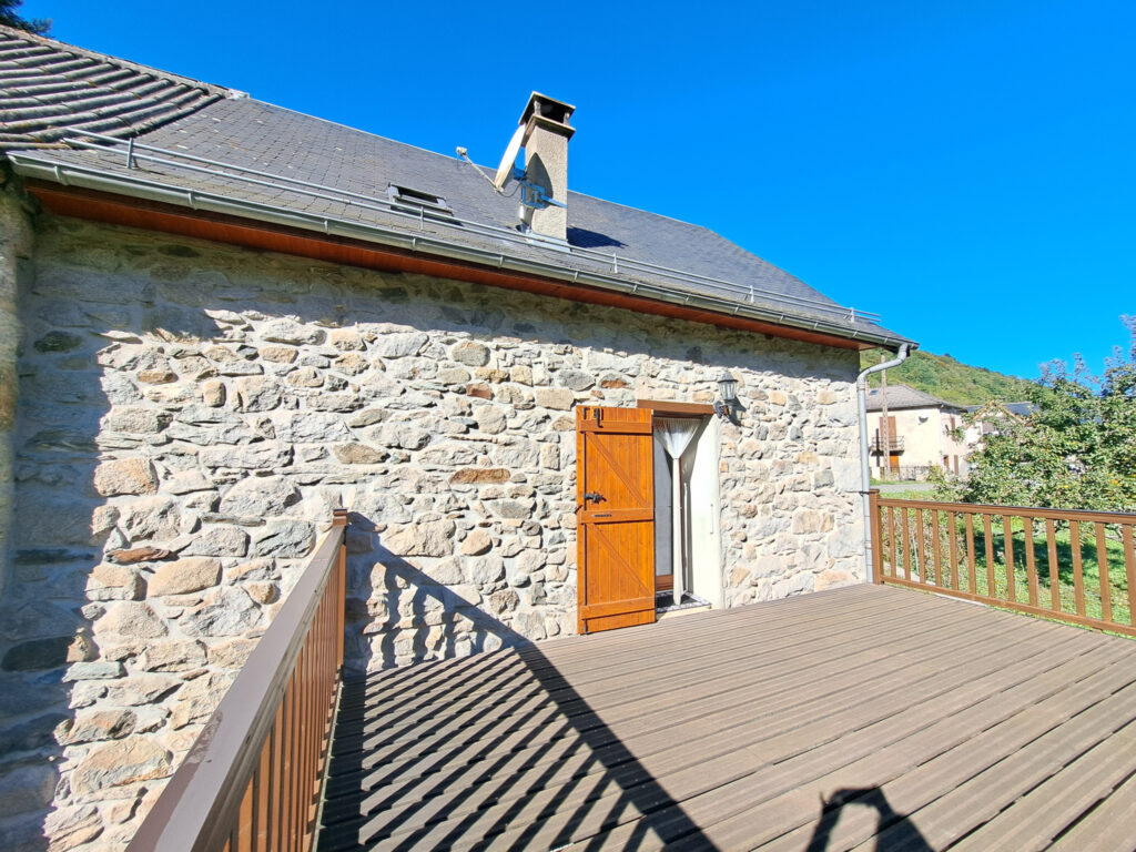 Maison typique de la vallée avec jardin  – 3 pièces – 2 chambres – 6  – 80 m²