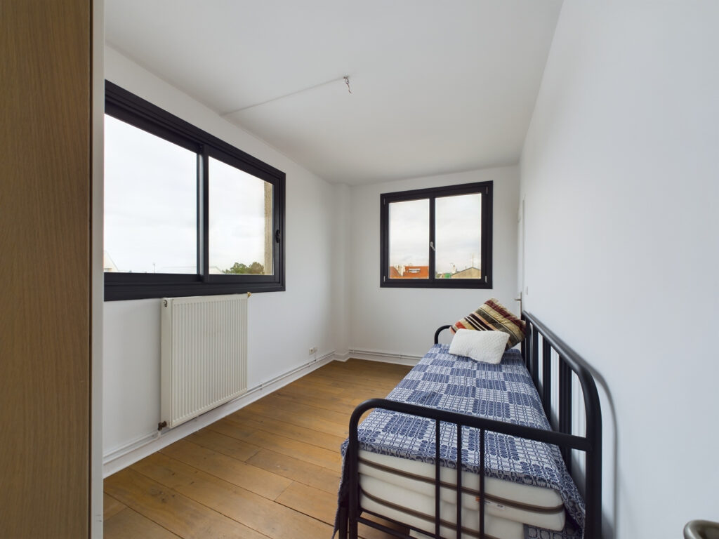 Appartement 5 pièces avec terrasse  – 5 pièces – 3 chambres – 6  – 135 m²