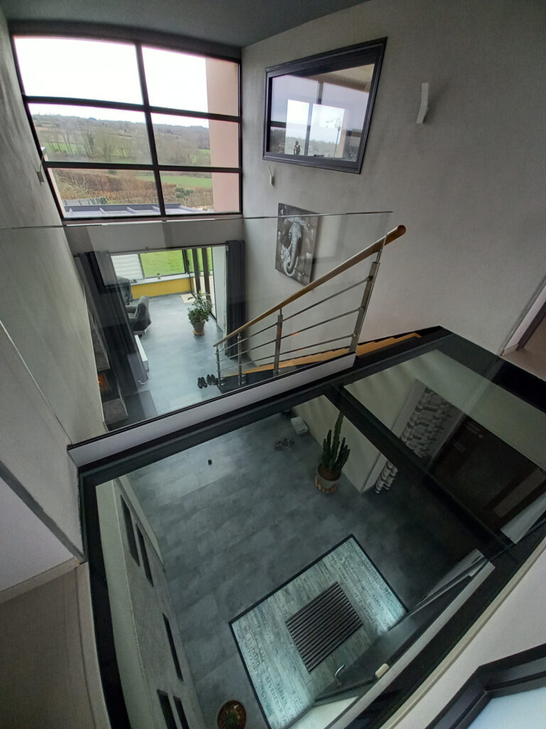 Superbe Contemporaine – 11 pièces – 5 chambres – 6  – 244 m²