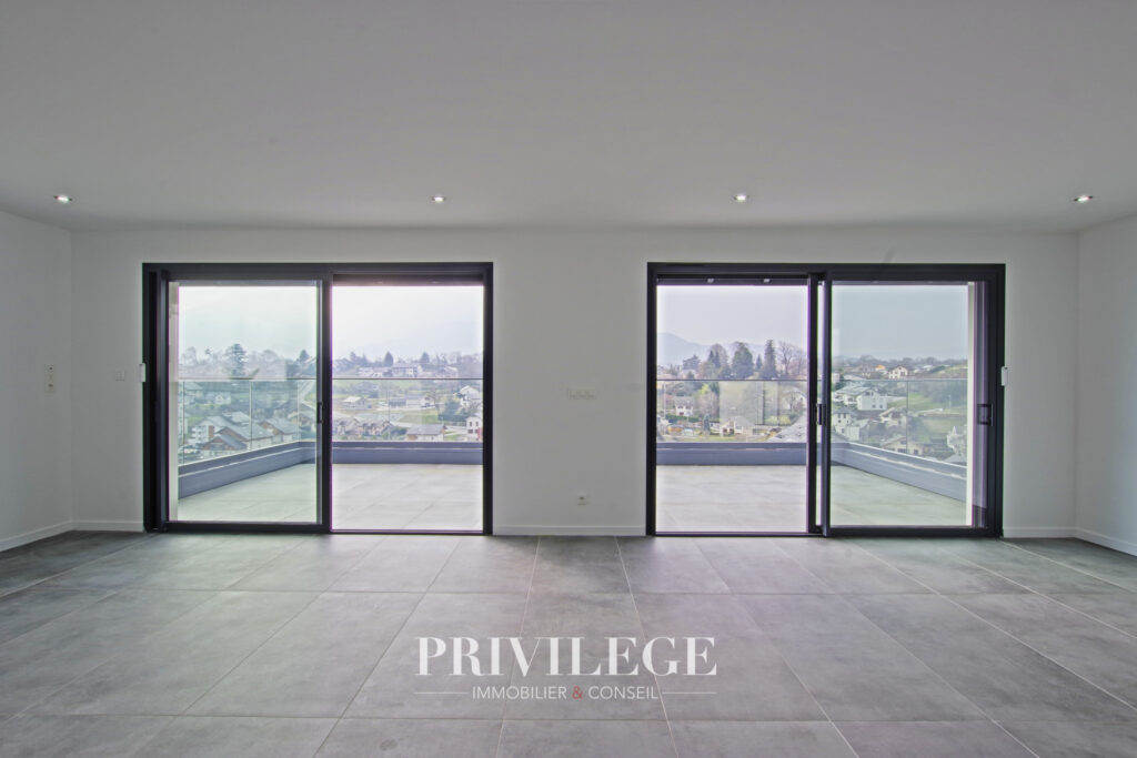 Maison contemporaine 231m2 – vue sur le Mont Granier – 5 pièces – 4 chambres – 8  – 231 m²