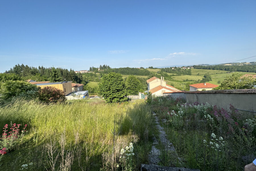 Terrain à vendre à Balbigny
