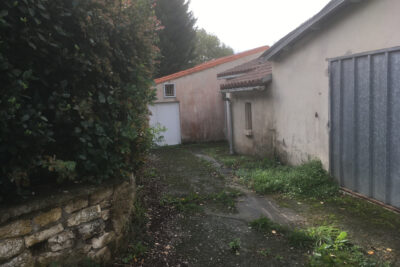 MARILLET ENSEMBLE IMMOBILIER DE DEUX MAISONS ATTENANTES AVEC – 9 pièces – 5 chambres – 193 m²