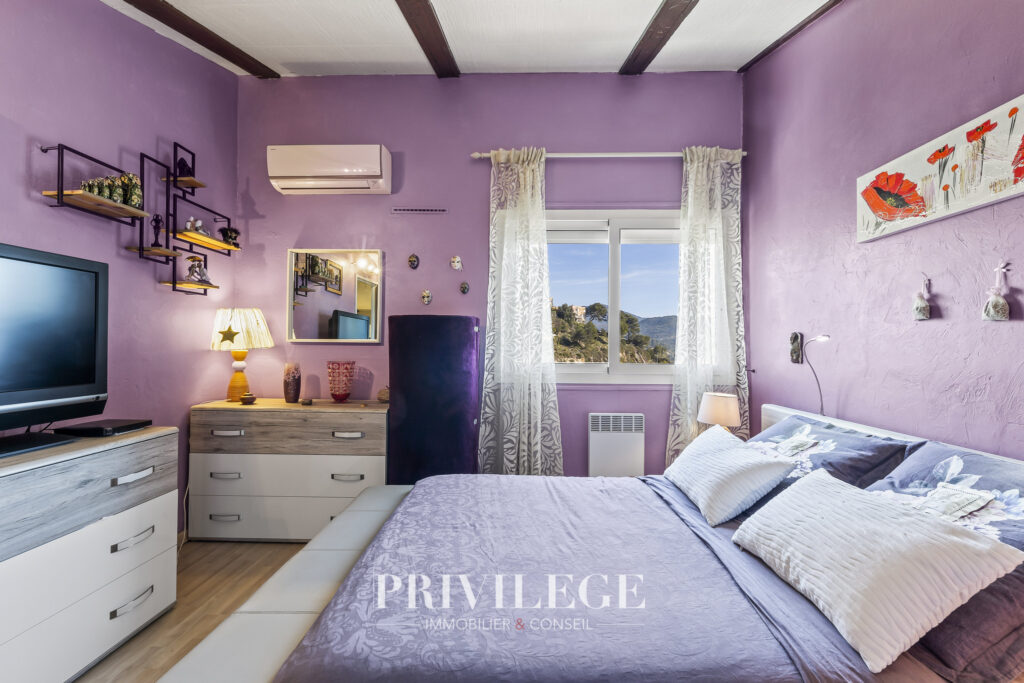  NICE LA TRINITE QUARTIER LA PLANA CHARMANTE MAISON MITOYENN – 5 pièces – 4 chambres – 8  – 135.26 m²