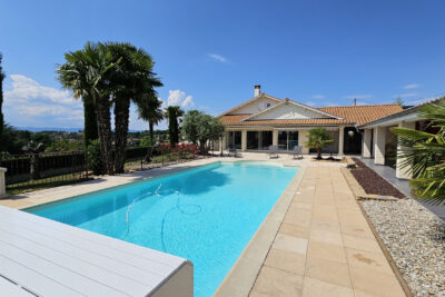 Maison sur les hauteurs de Frans – 11 pièces – 5 chambres – 323.28 m²