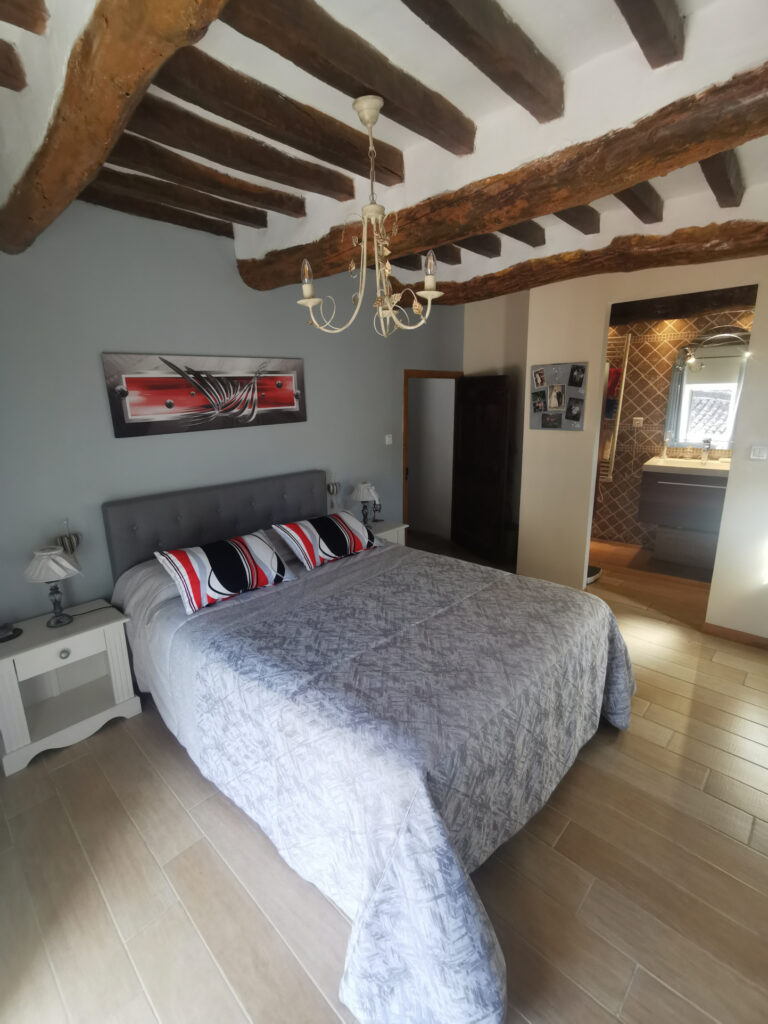 Maison en pierres LUZIERS  – 5 pièces – 4 chambres – NR  – 120 m²