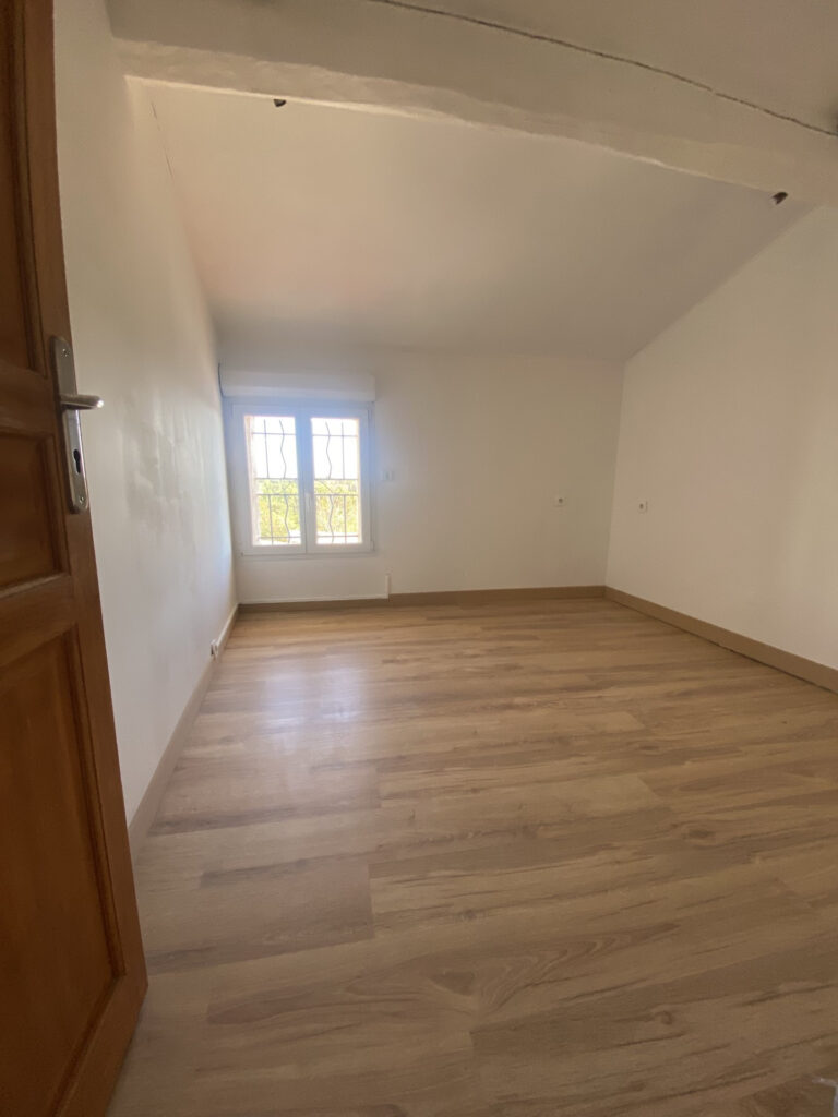 APPARTEMENT T3 – 68,65m2 – 3 pièces – 2 chambres – 6  – 68.65 m²