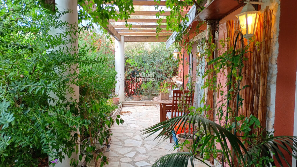 Appartement 3 pièces en rez-de-jardin  – 3 pièces – 2 chambres – 8  – 50.68 m²