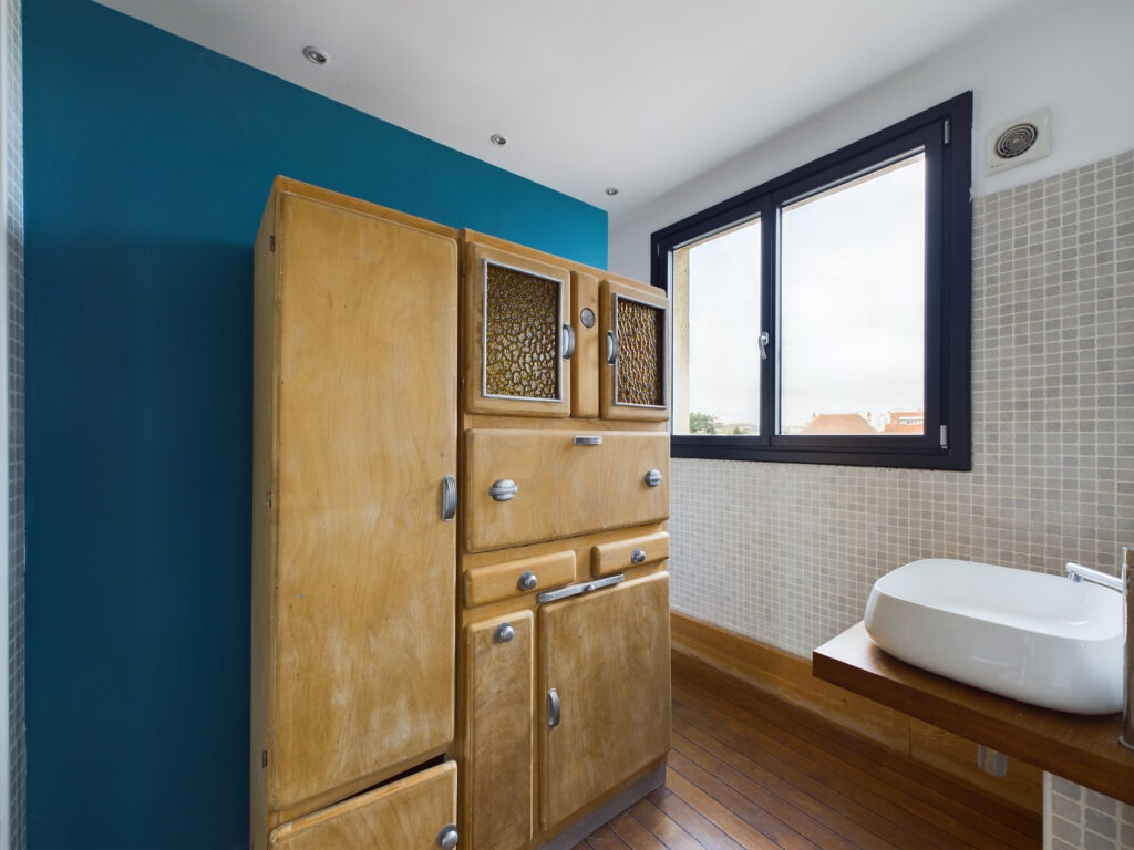 Appartement 5 pièces avec terrasse  – 5 pièces – 3 chambres – 6  – 135 m²