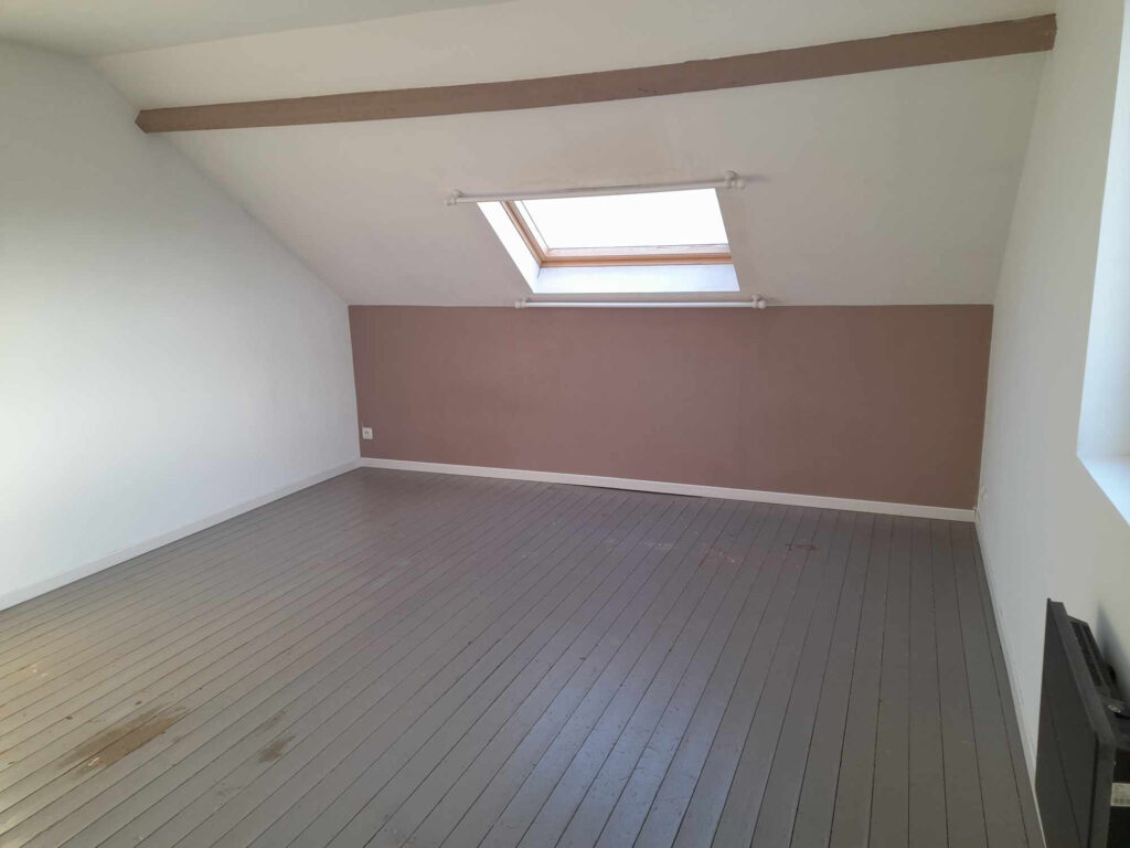 Semi-plain-pied – 4 pièces – 3 chambres – 6  – 130 m²