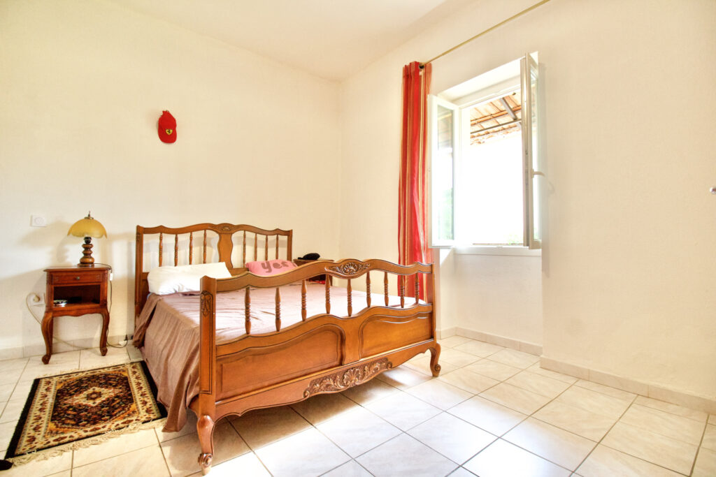 Maison 100m2 ST MARTIN DE VALGAGUES – 4 pièces – 3 chambres – NR  – 100 m²