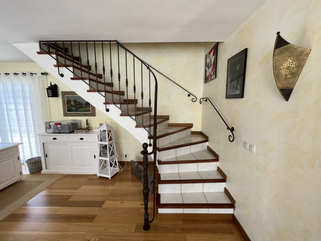 VILLA DE STANDING AVEC PISCINE QUARTIER MARAVAL CAP D’AGDE – 6 pièces – 4 chambres – 6  – 180 m²