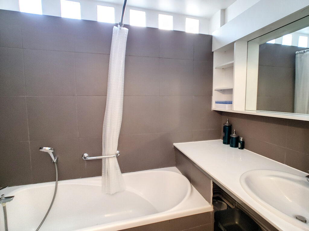 Appartement 3 pièces 85m2 – 3 pièces – 1 chambre – 6  – 85.12 m²