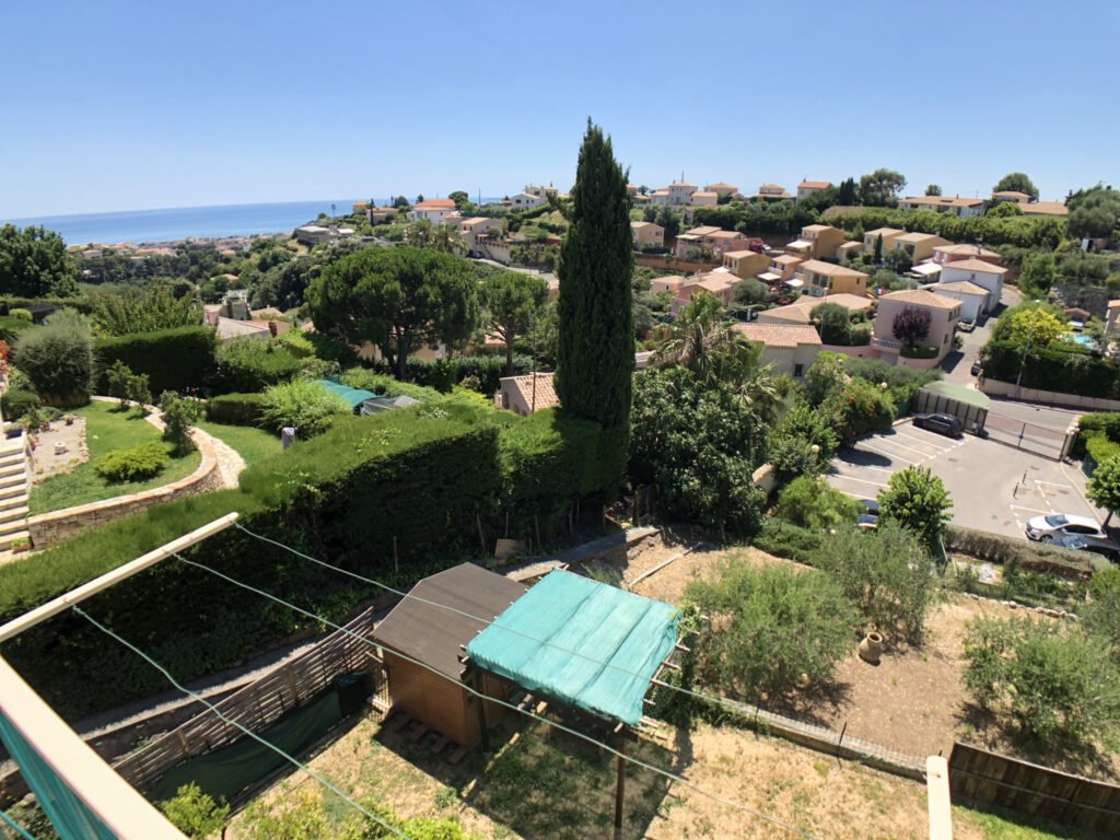 Saint Laurent du Var – Villa individuelle 6 pièces + atelier – 6 pièces – 4 chambres – NR  – 162 m²