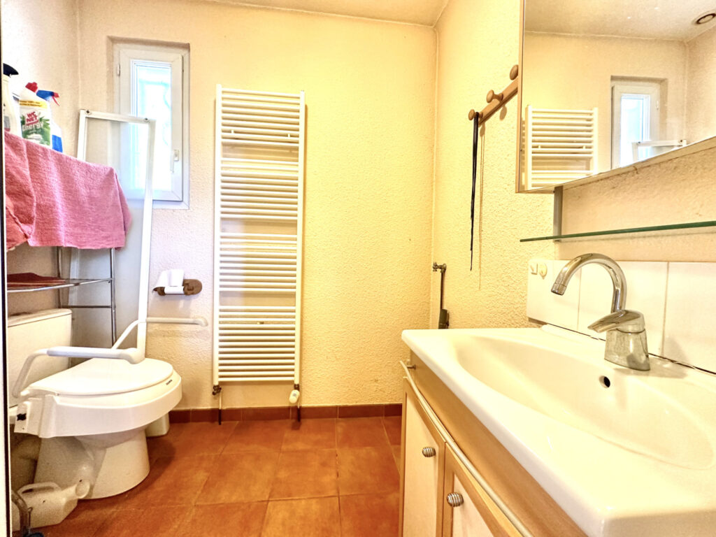 Maison individuelle de 80m2 habitables sur 935m2 de terrain  – 4 pièces – 3 chambres – NR  – 80 m²