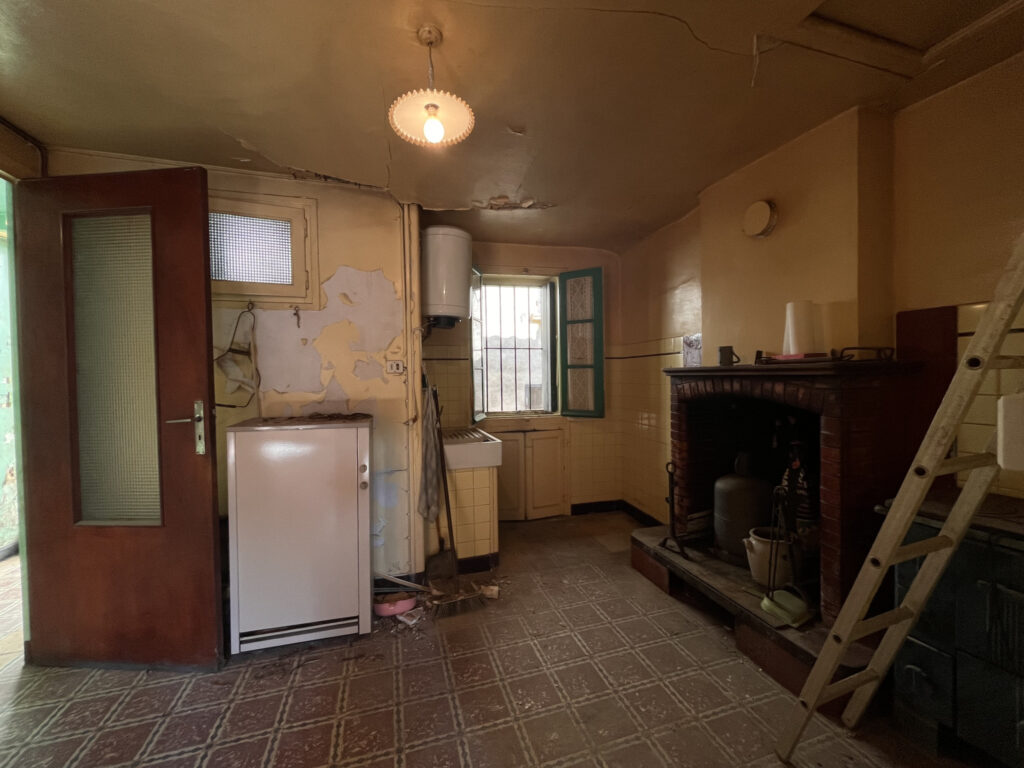 Amelie les Bains/ Palalda – 4 pièces – 2 chambres – 6  – 94 m²