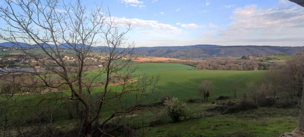 REVENTIN VAUGRIS – 1 pièce – 2 chambres – 6  – 200 m²